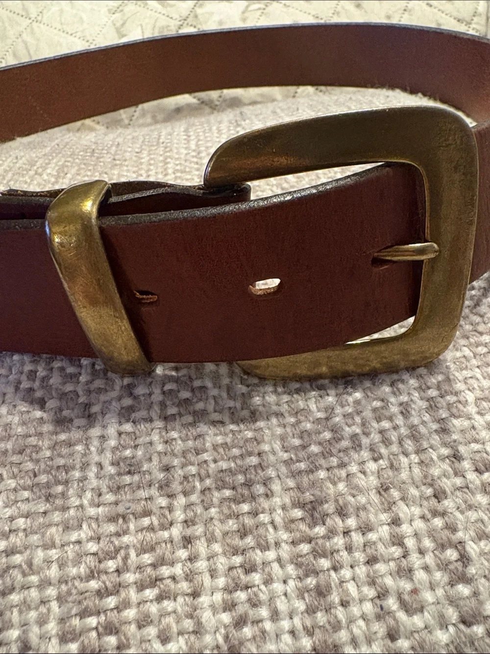 Vintage GAP Classic Brown Leather Men's Belt with Brass Buckle and brass keeper